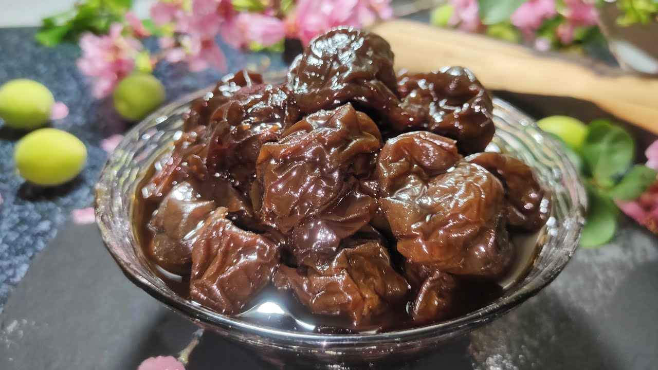 91.   秘製紫蘇Q梅           做法超級簡單,味道很特別,介於紫蘇Q梅和烏梅之間,甘醇香Q.