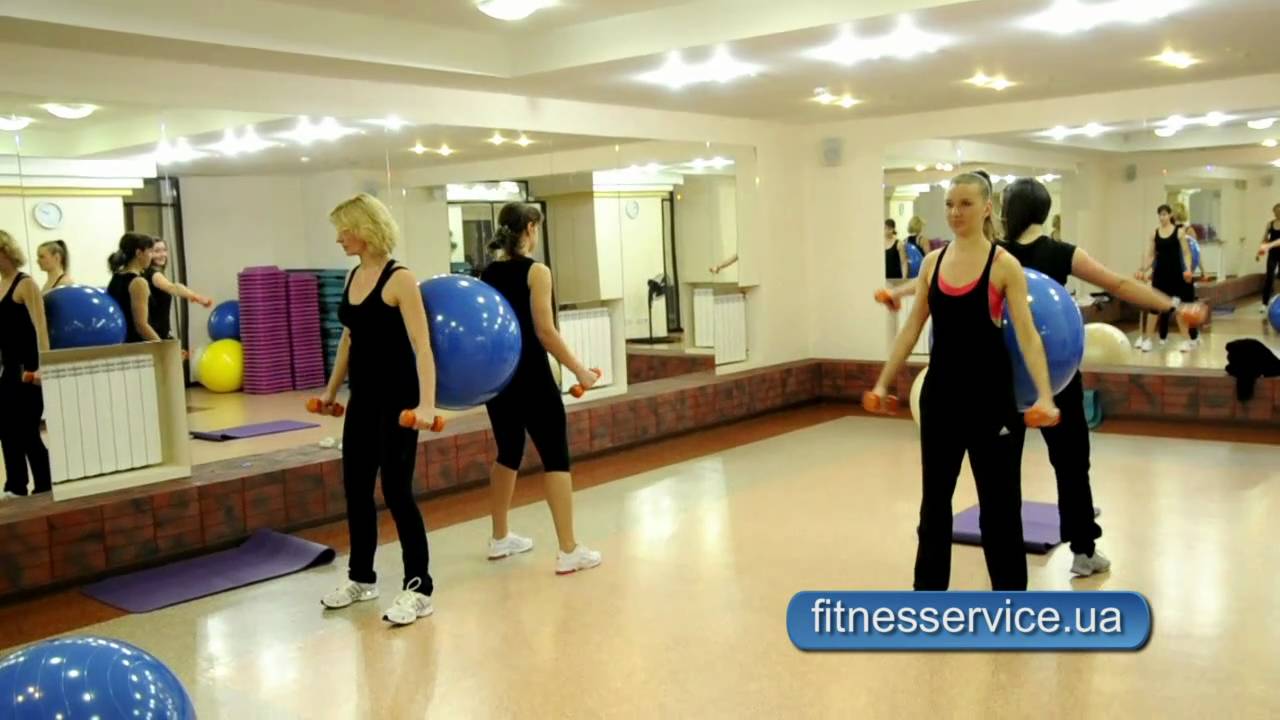Функциональная тренировка с фитболом