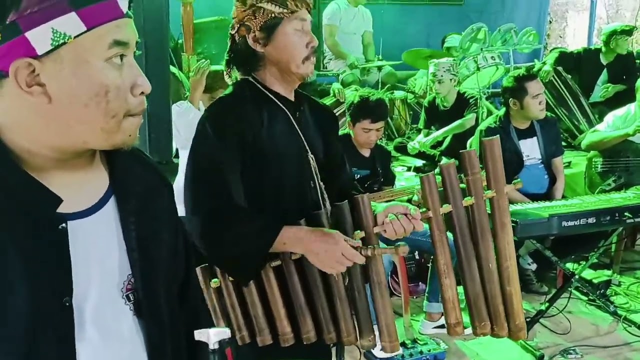 LAGU KANG UJANG DARSO SI BUNGSU SUARA KHAS ALM DARSO