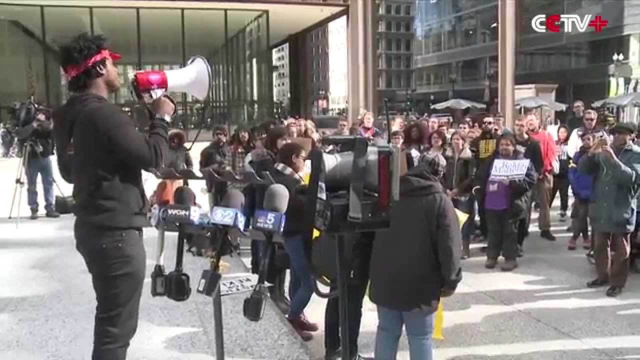 Chicago Police Officer Dante Servin's Acquittal Sparks Protest