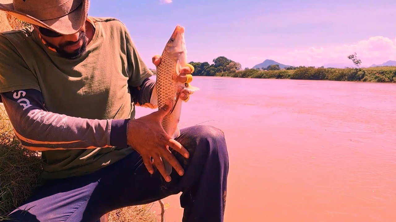 Como tirar uma gigante dessa na vara de bambu! Pescaria hoje deu bom