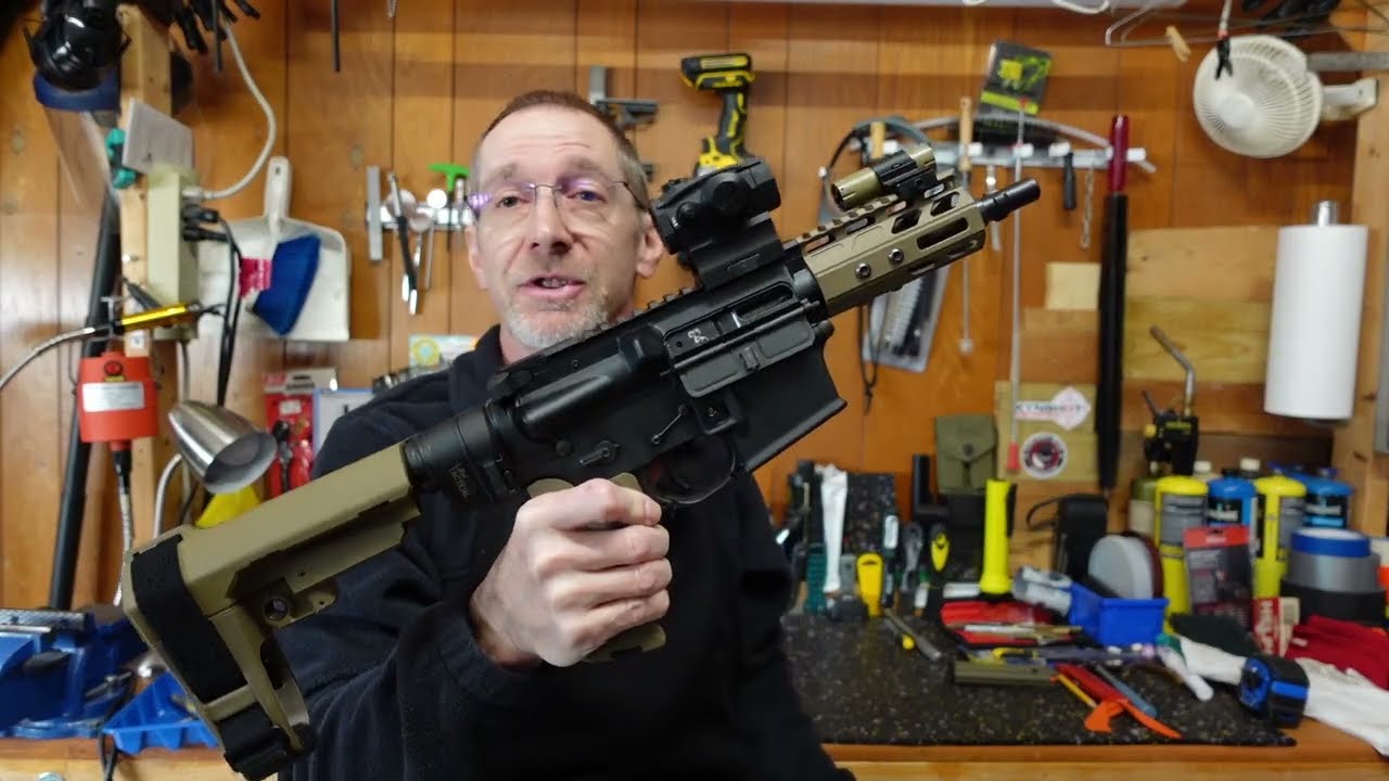 [157] Мини-Kabuto FRT калибра 9 мм AR с тактической складной рукояткой Law Tactical.