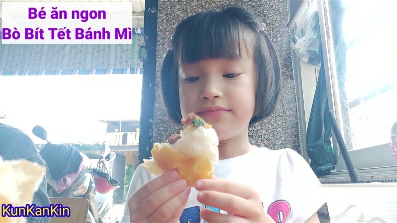 #252 Bé ăn ngon | Bé SonKin ăn món Bò Bít Tết Bánh Mì 3 Ngon cùng em TinLyn 29/04/2024