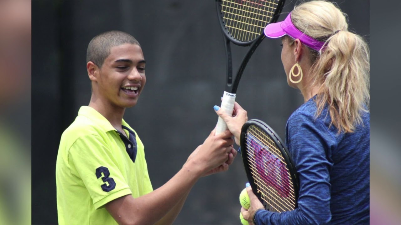 Tennis court lessons for kids on the Autism Spectrum