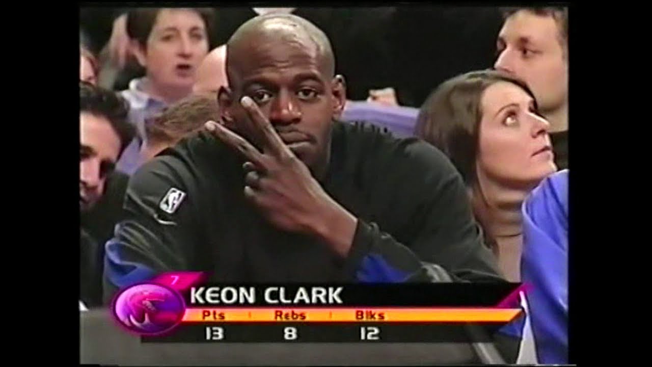 Keon Clark (13pts/8rebs/12blks) vs. Hawks (2001)