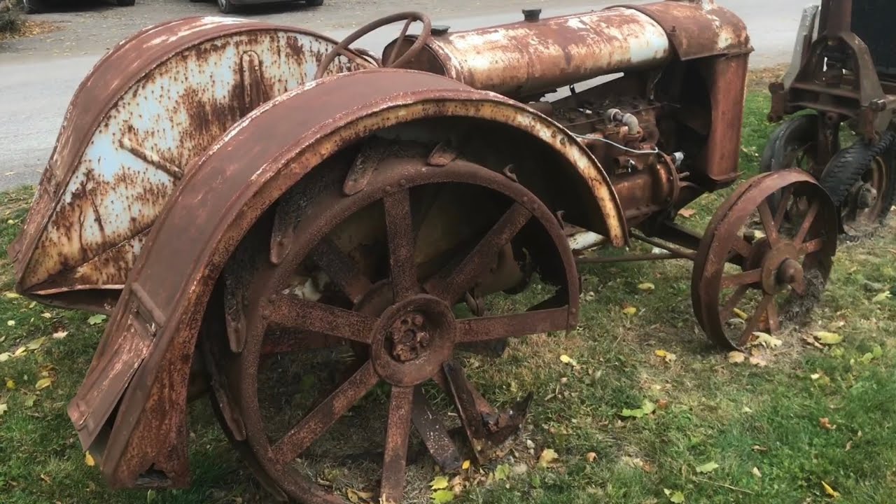 CLOSE up LOOK 👀 1917-1928 model f fordson tractor