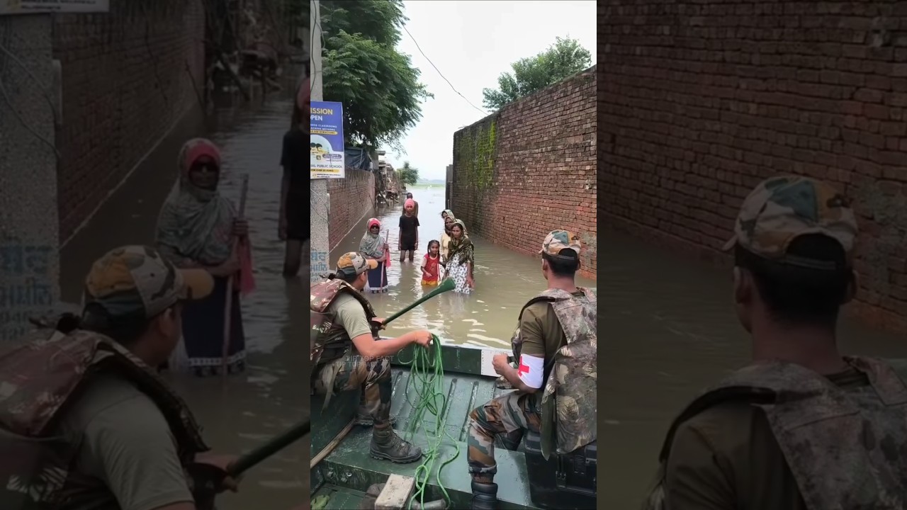 indian army rescued operation in Punjab floods ( Punjab floods rescue operation by Army )