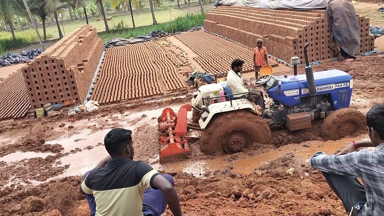 SWARAJ 744 fe 4wd bricks work