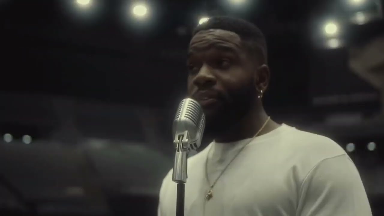 TAYC - SUIS MOI ft  FALLY IPUPA (CLIP OFFICIEL)