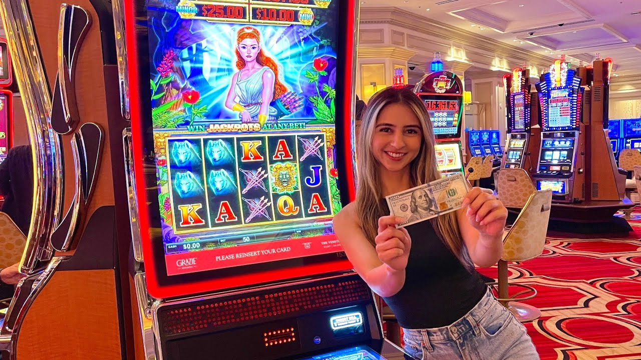 I Triggered NONSTOP BONUSES On This HOT Money Link Slot!!!🔥