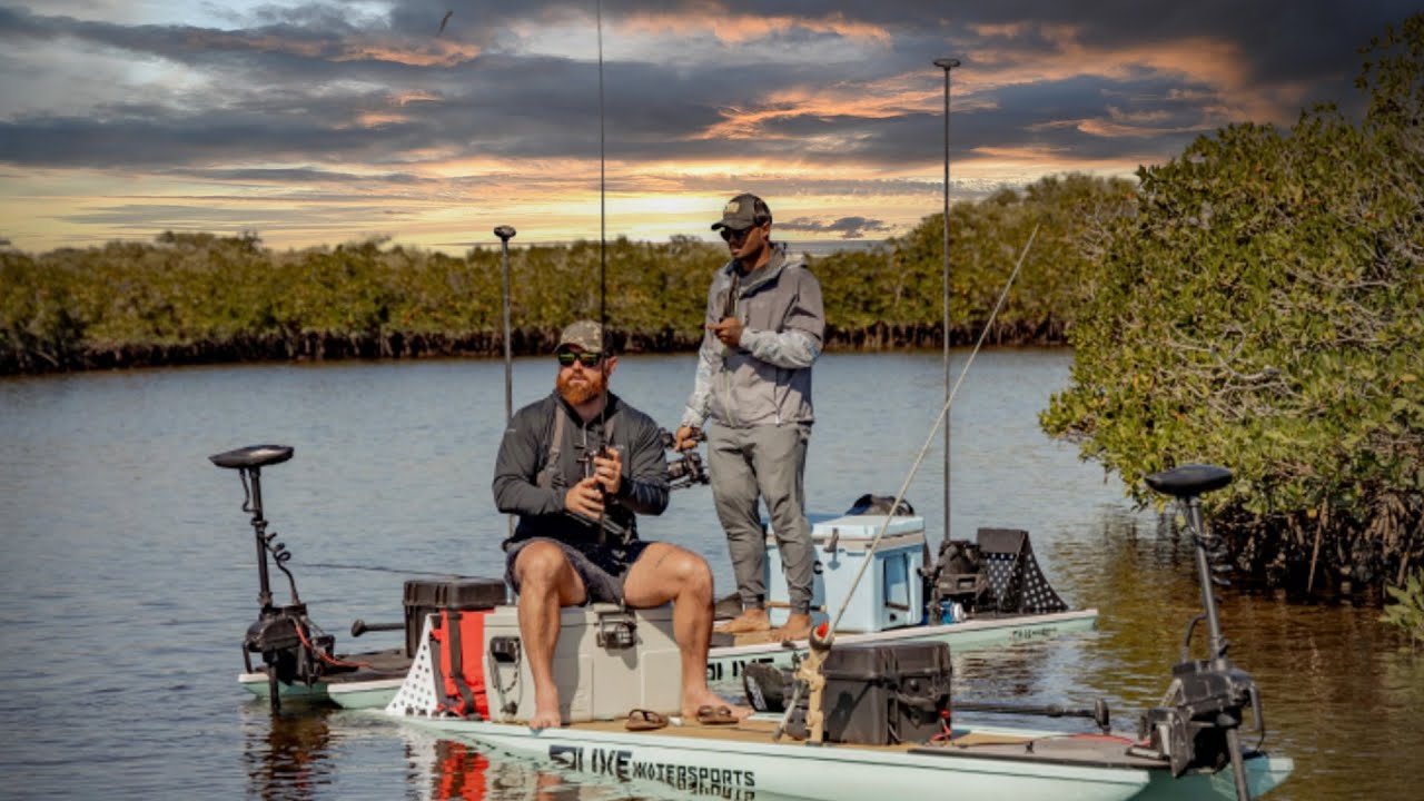 1v1 STAND UP PADDLE BOARD Fishing Adventure in Florida's Mangroves! (BETTER THAN A KAYAK???)