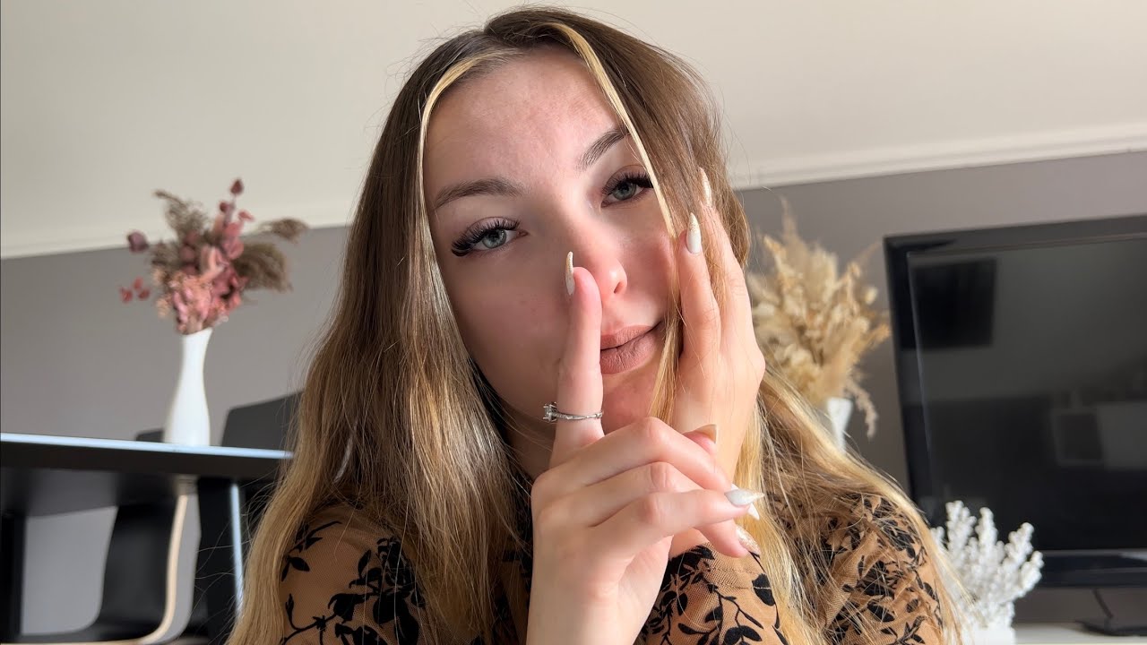 ASMR | trying to speak FRENCH🇫🇷 (close-up whispering)