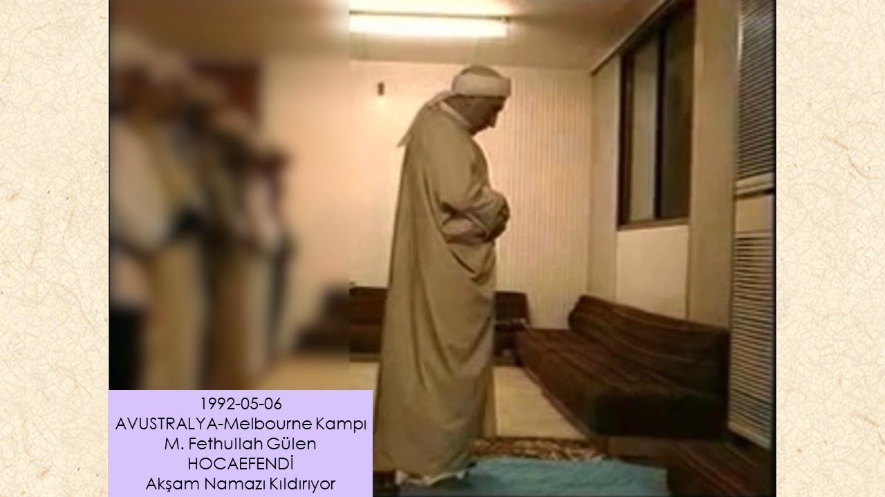 1992-05-06 AVUSTURALYA-Melbourne Kampı | M. Fethullah Gülen HOCAEFENDİ Namaz Kıldırıyor (Akşam)
