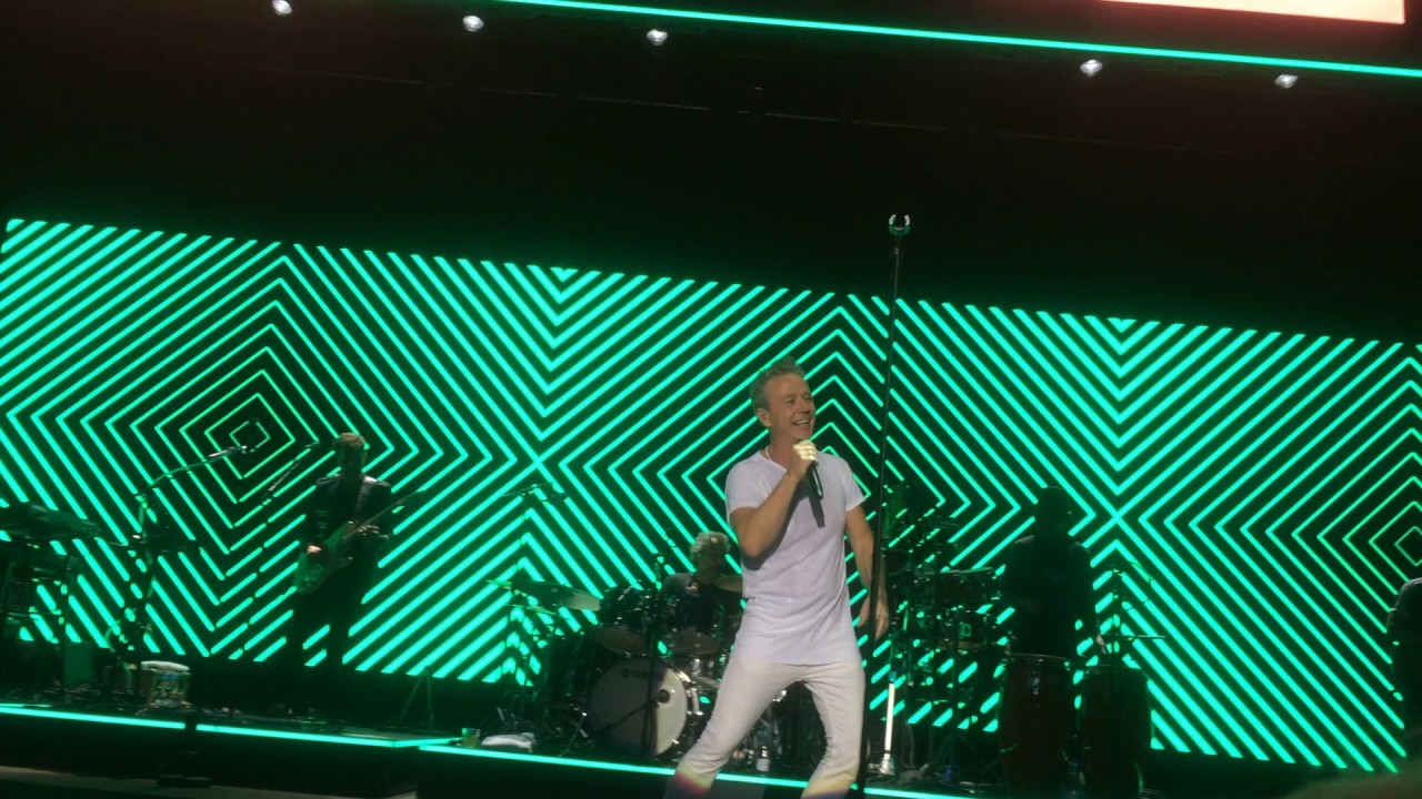 Thomas Helmig Live 2017 - Det er mig der st&aring;r herude og banker p&aring;