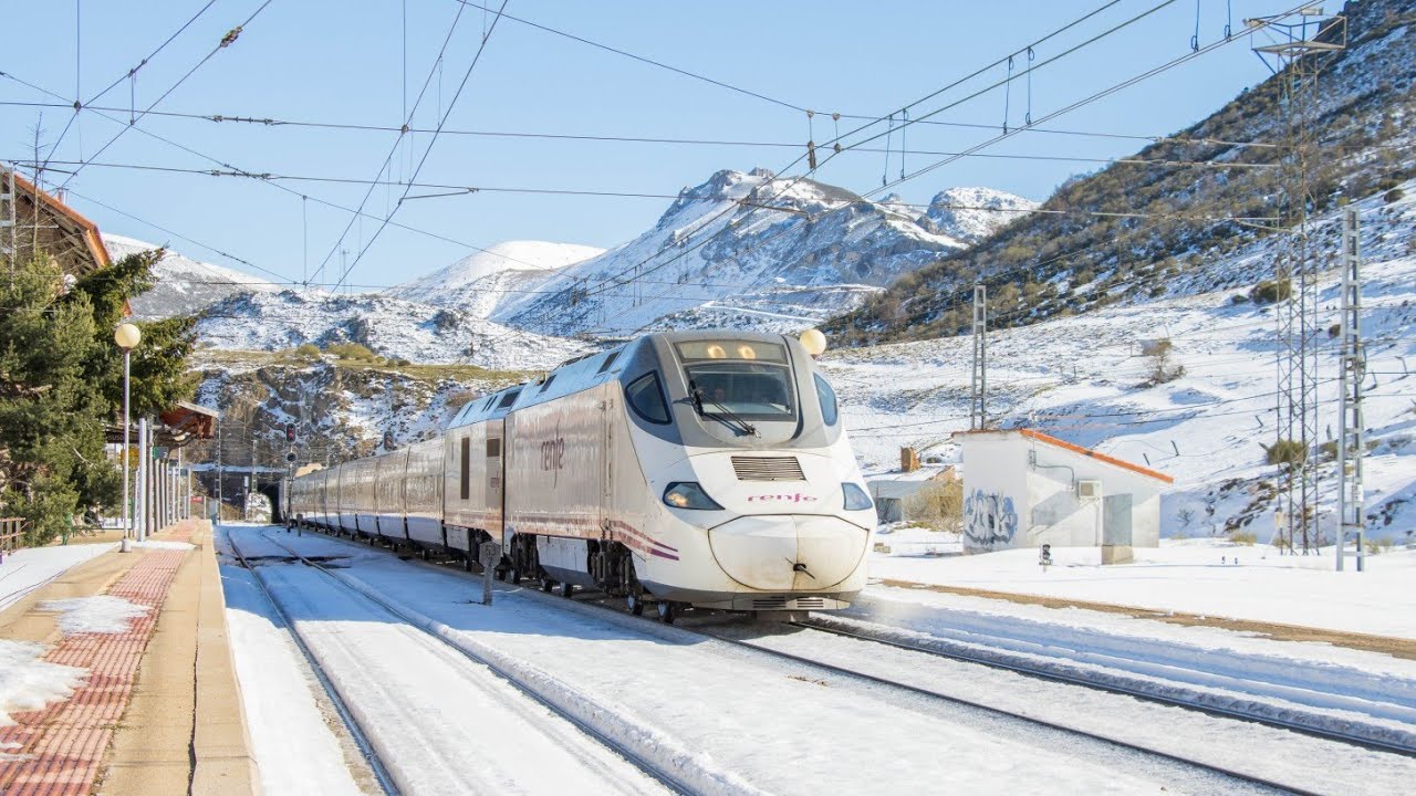 Un día de trenes con nieve por la Rampa de Pajares (2/2/2023)