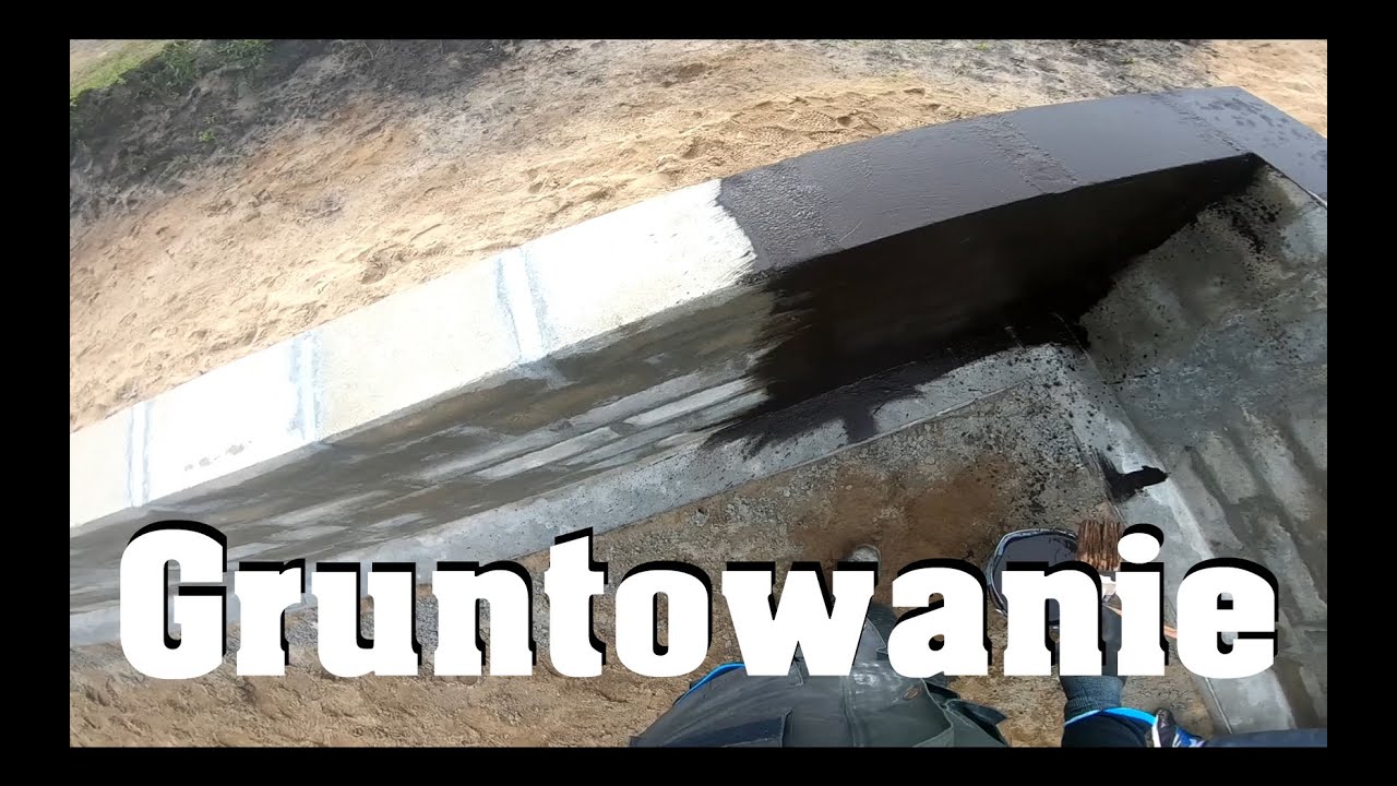 39. Gruntowanie ścian fundamentowych podkładem dysperbit izochem bit+