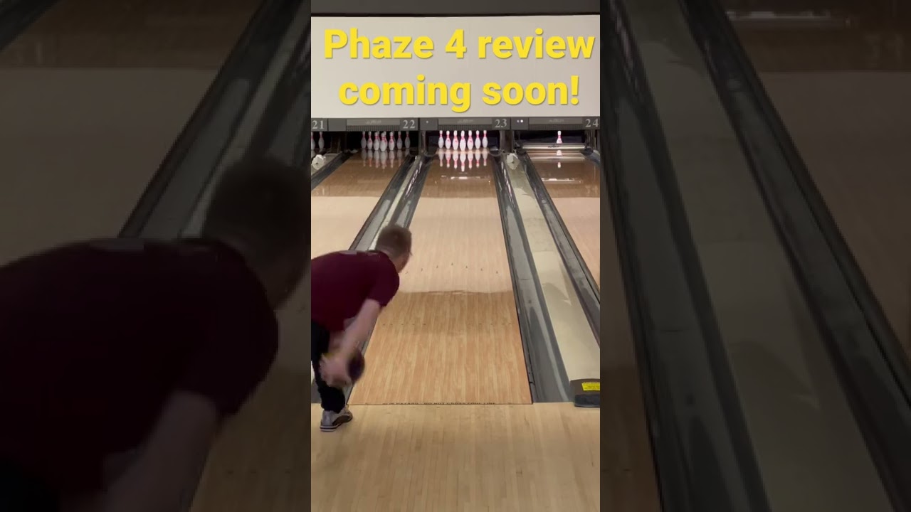 Two handed bowling Phaze 4