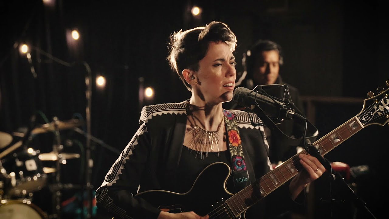 Gina Chavez - Let It Out - LIVE at Mosaic in Austin, TX