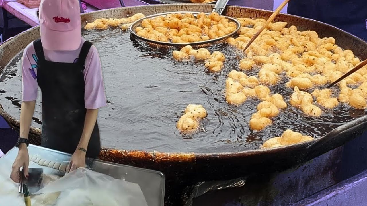 Why Thai Street Food LOVERS are Obsessed with Pa Thong Ko
