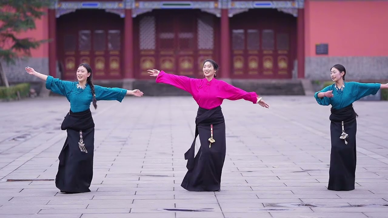 Tibetan dance 