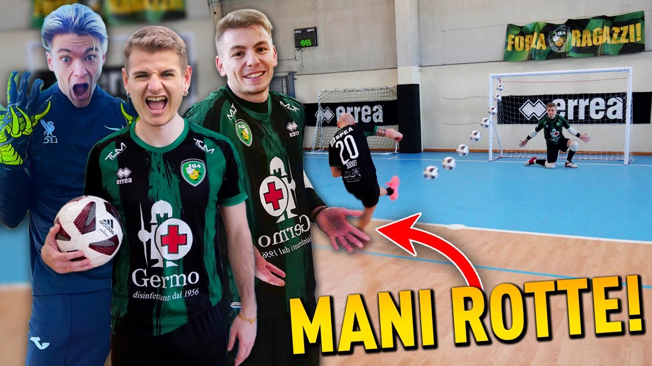 🧤 Trasformo SERGEJ.GK in un PORTIERE di FUTSAL! (mani rotte)