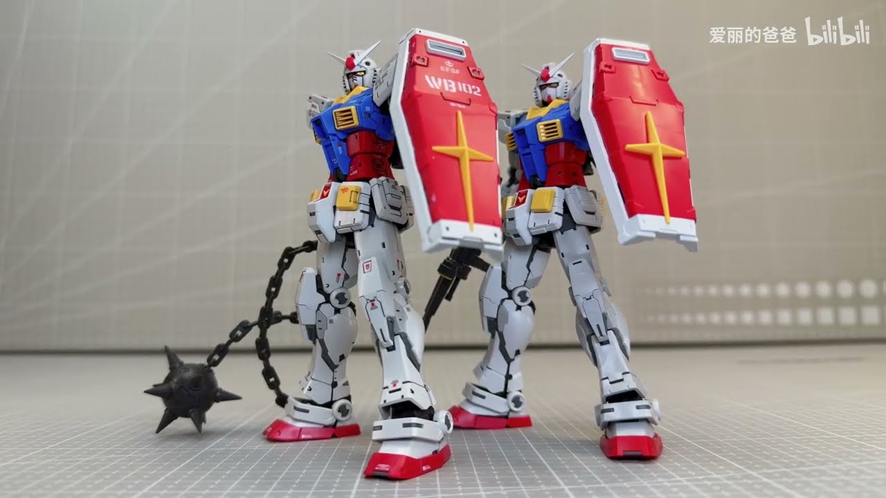 Comparison Review RG RX 78-2 2.0 Bandai vs RG RX 78-2 2.0 Changlong 5501 Bootleg