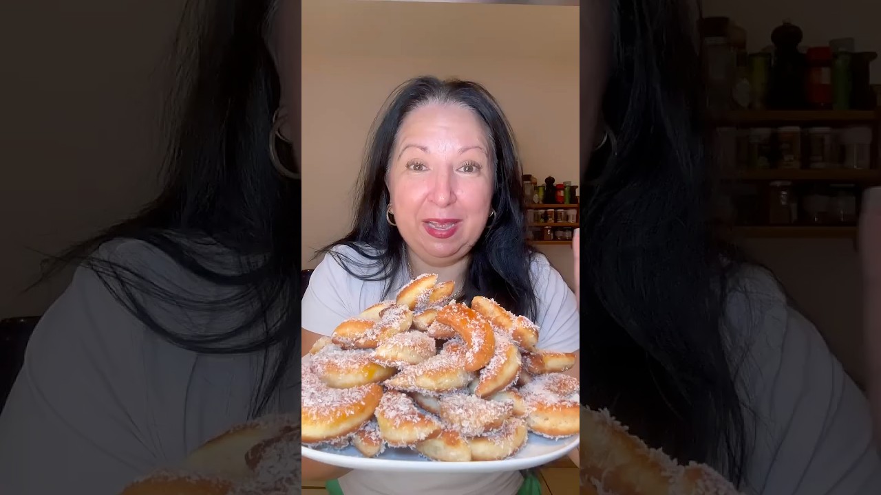 Semilune / Halbmonde Mama / Omas Rezept #easy #rezept #backen #leckerkochen #lecker #food #recipe