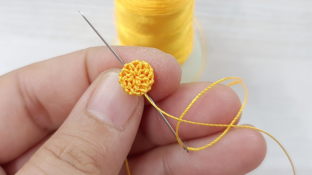 Düz çiçeklerde kullanabileceğiniz iğne oyası tohum modeli ve yapılışı