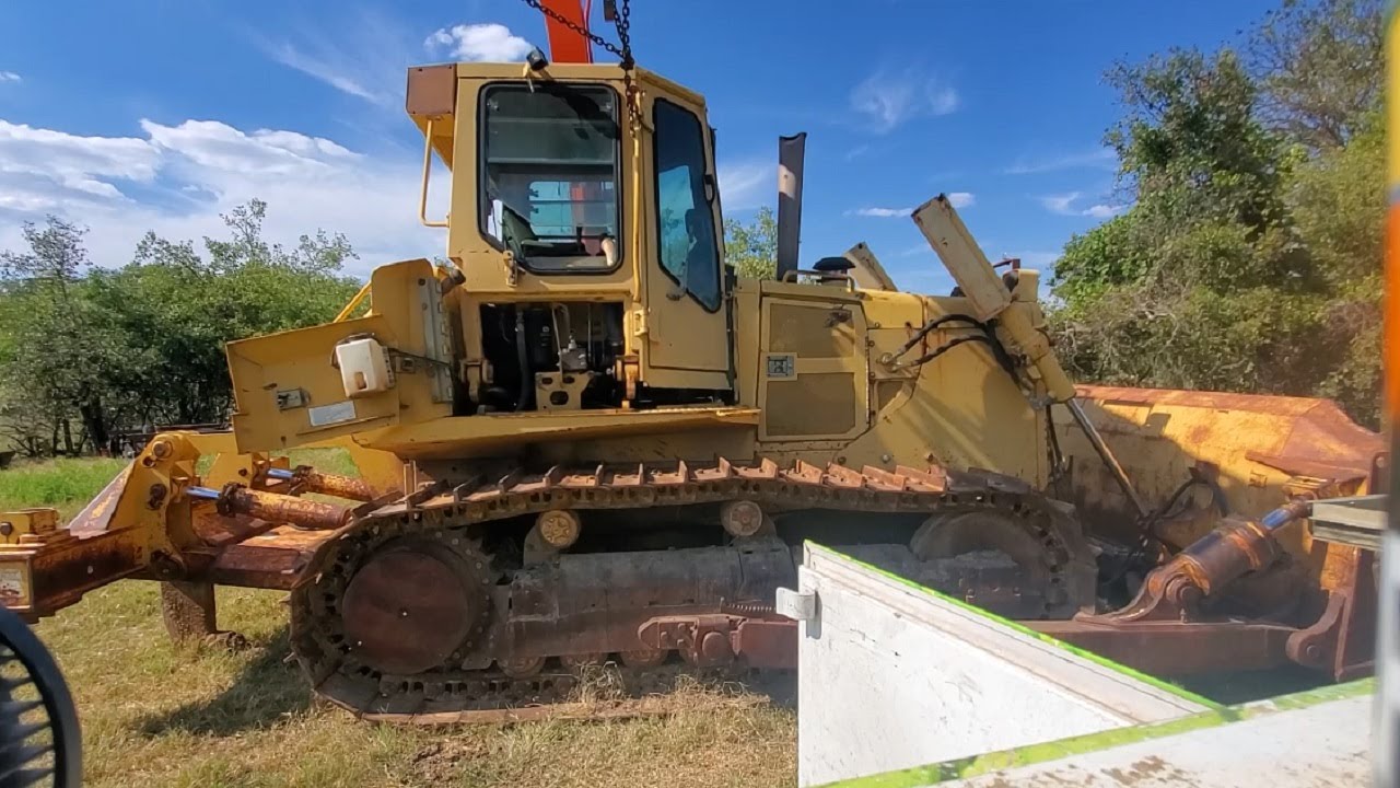 Этот бульдозер John Deer простоял два года. Можно ли его починить?