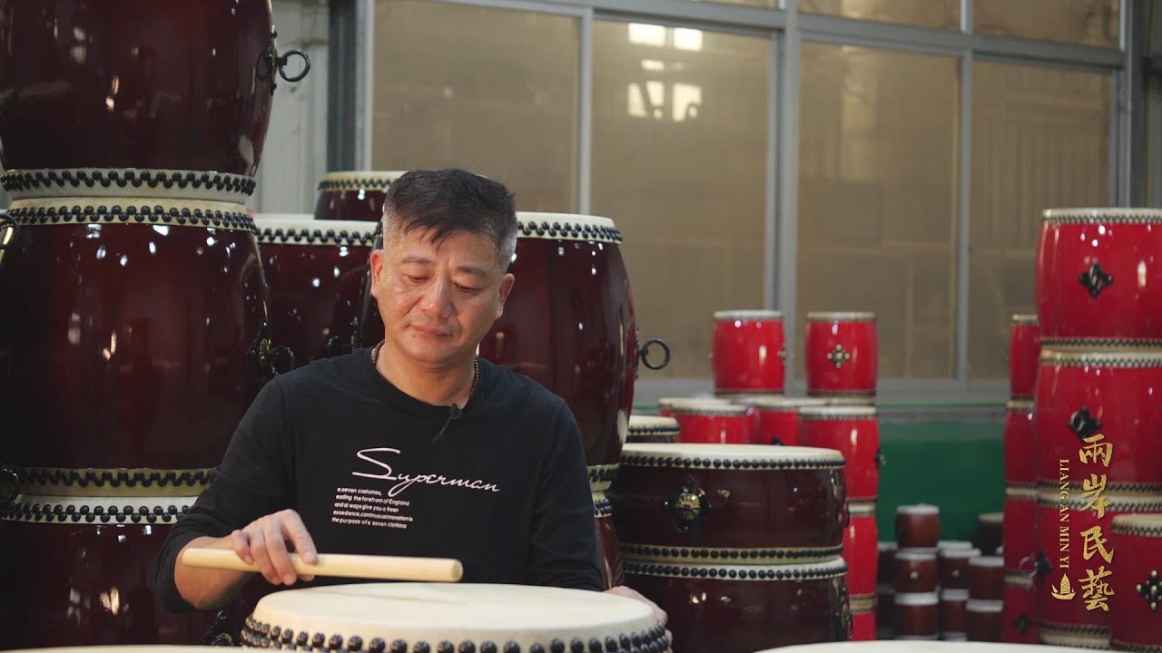【他是製鼓匠人，松鼓皮做鼓桶幾十年，只因不忘傳承初心】