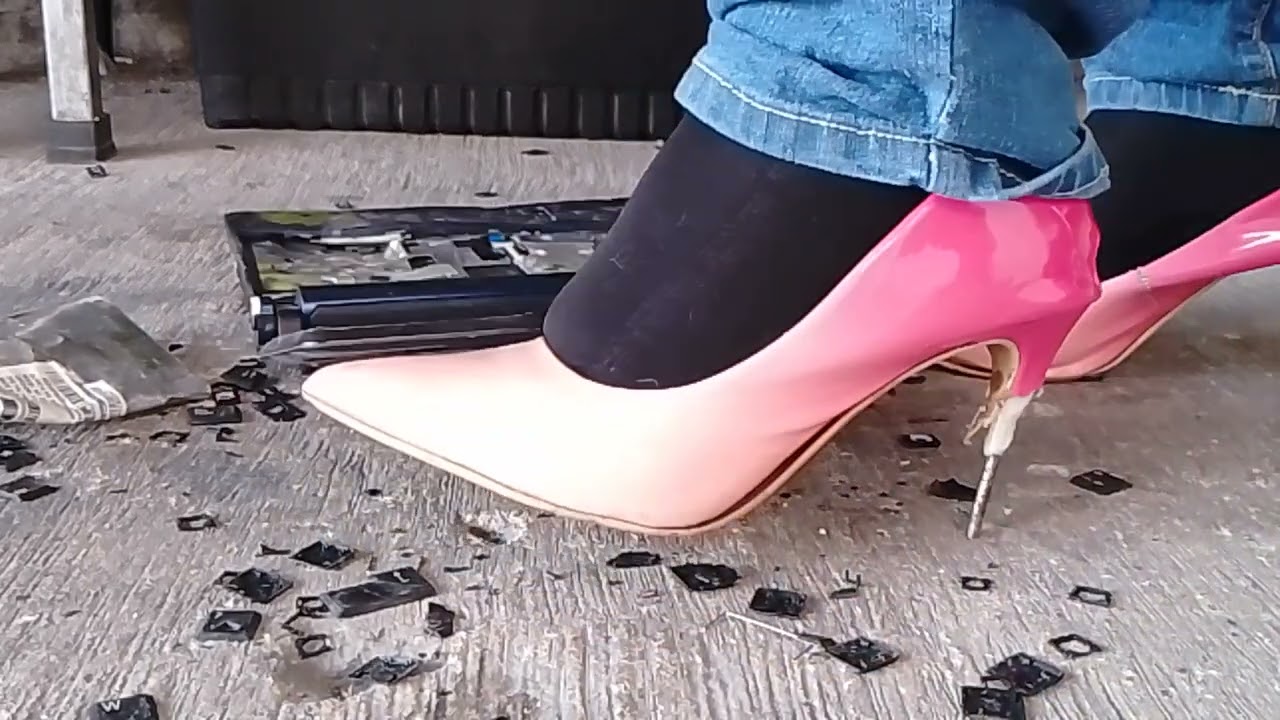 lap top vs heels