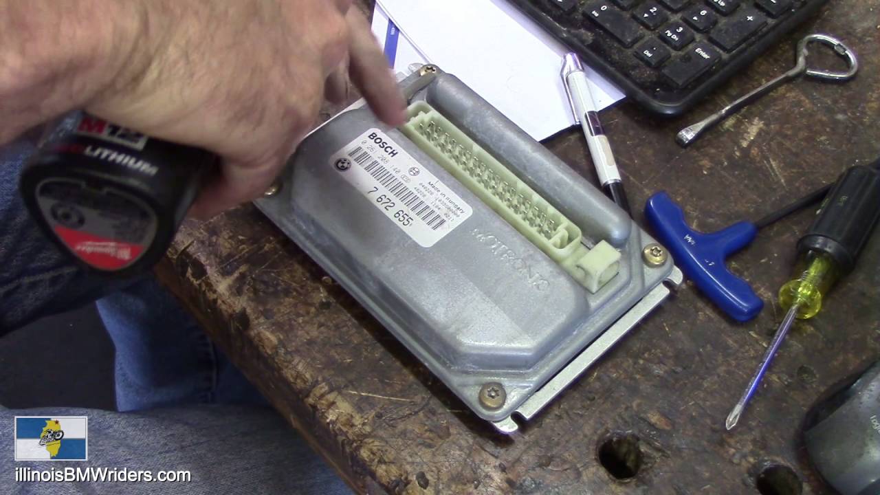 BMW K1200LT John Gemi's Performance Chip Install and Review!