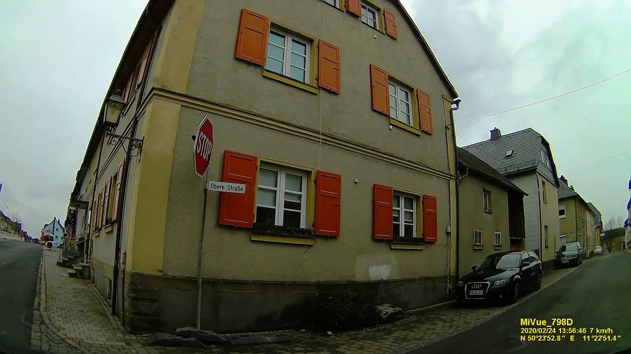 D: Stadt Teuschnitz. Landkreis Kronach. Rundfahrt durch die Stadtmitte. Februar 2020