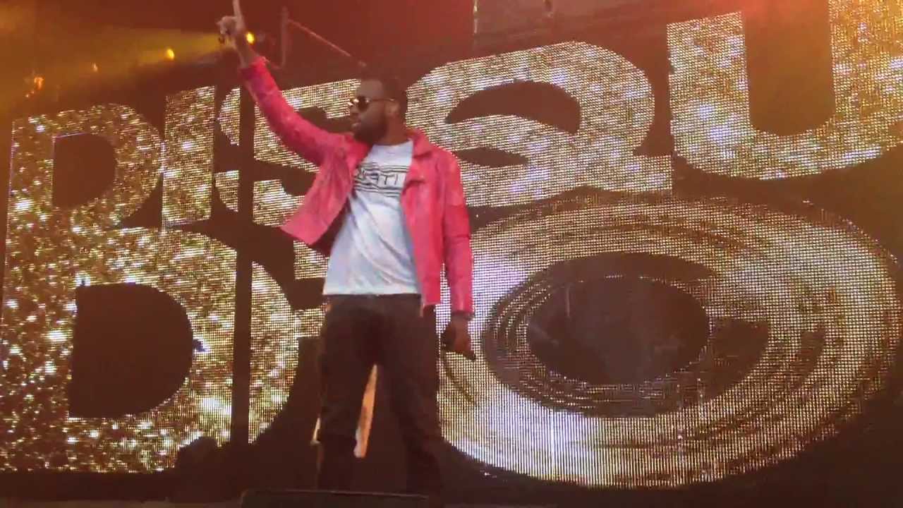 Sexion D'Assaut - Intro + Disque D'Or ! (Live aux arènes de Metz) 2/05/13