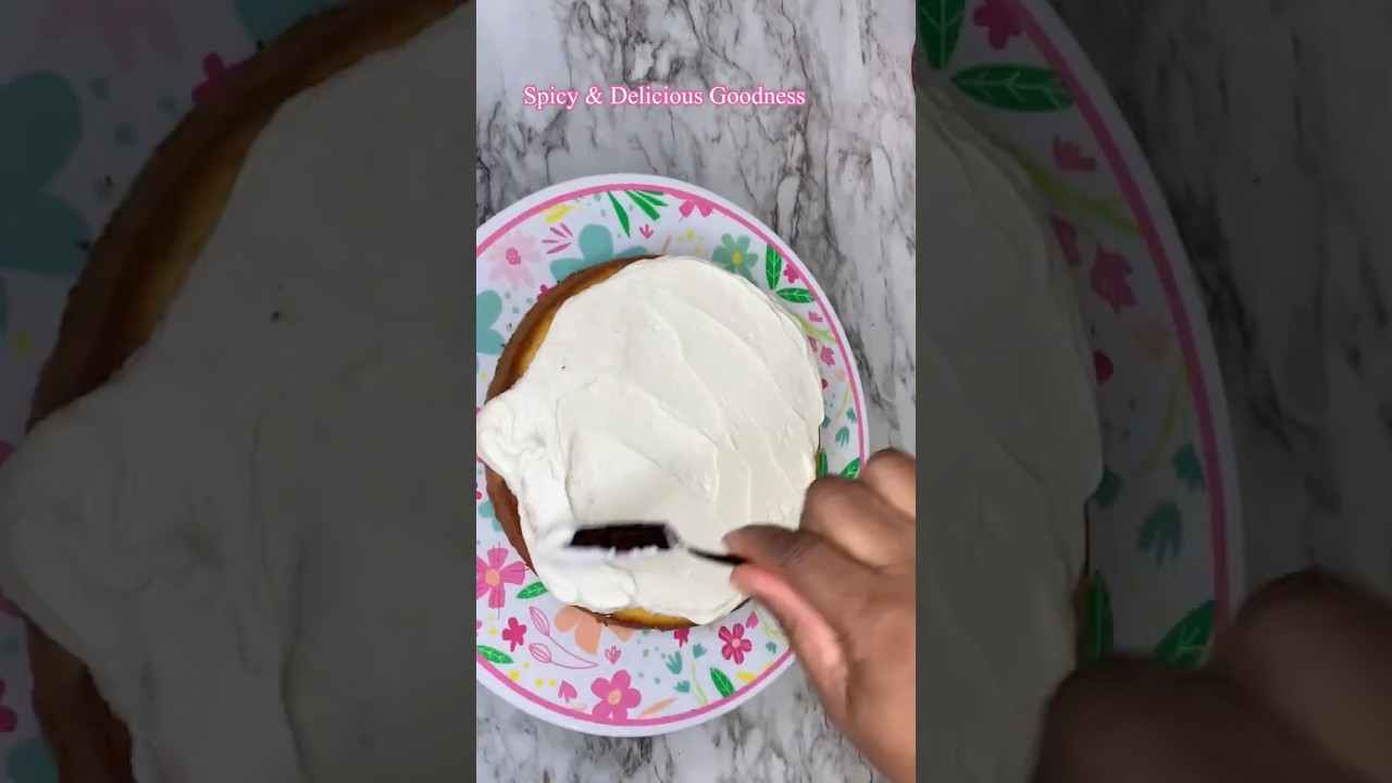 HOW TO MAKE LEMON BUTTERCREAM FROSTING/ICING | @SpicyDeliciousGoodness