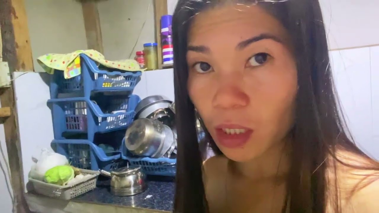 Ng market kami ni mother at kumain ng balot after 😋 @ChonaAnoosVlog 