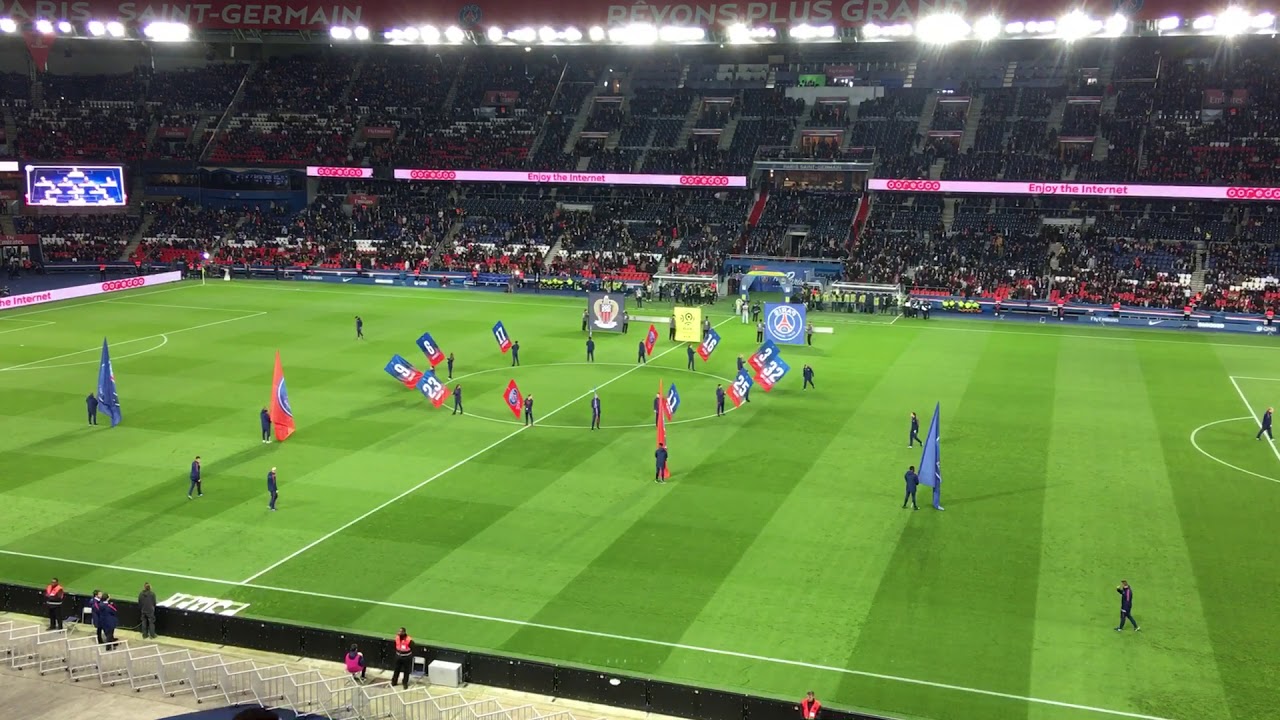 PSG - OGC NICE (27/10/2017) Avant Match - Compos, entrée des joueurs, Tifo, retour des fumigènes !!!
