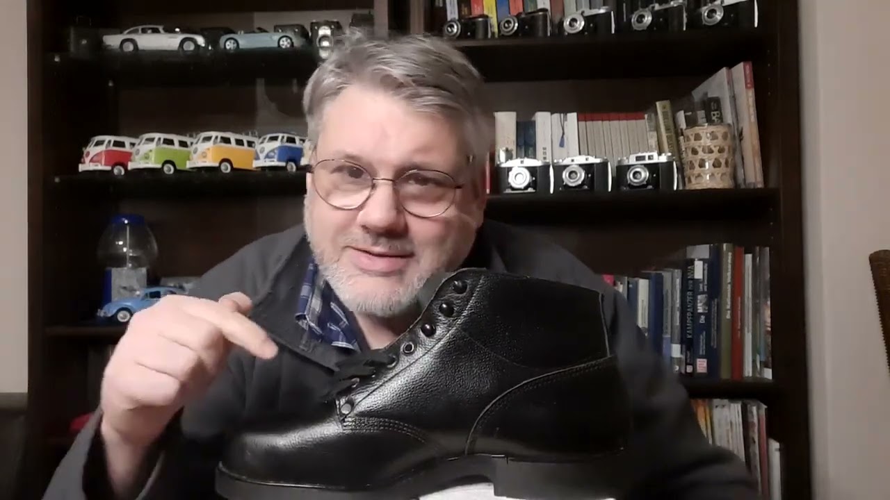 Bundeswehr Arbeitsschuhe aus den 1960ern.  Hat jemand Infos?