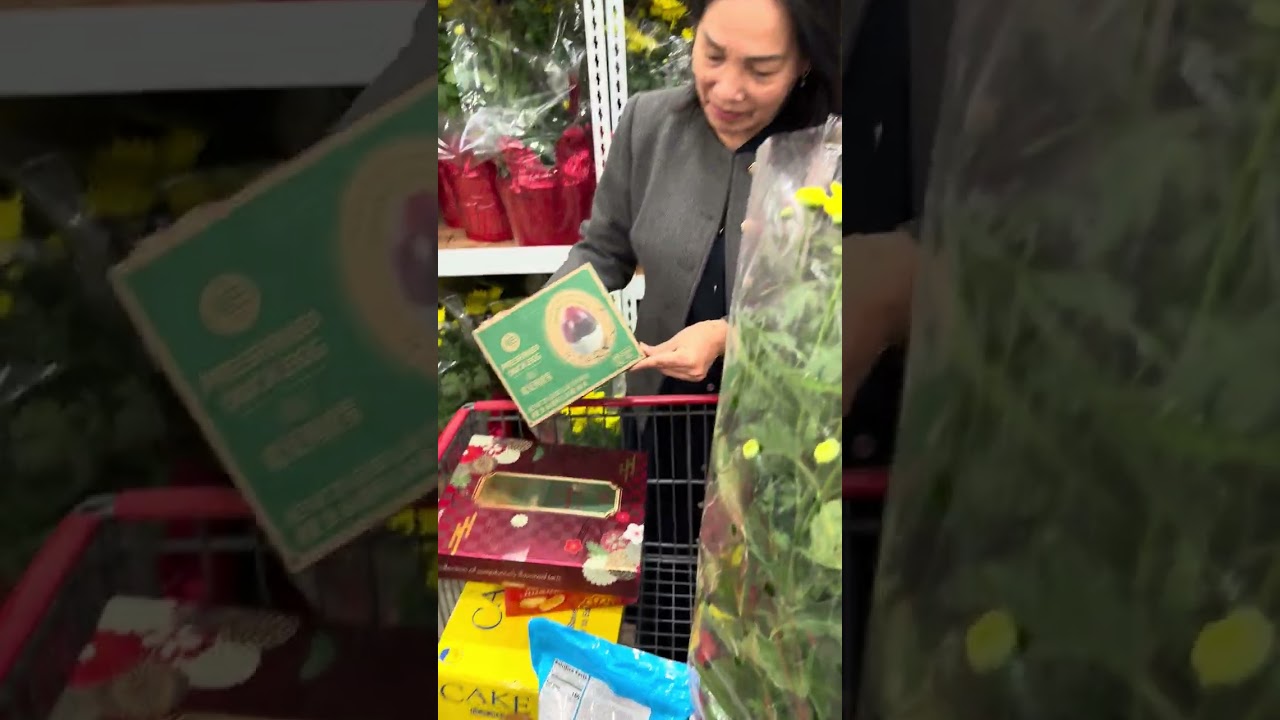   Thu giảm cuối tuần ,Đi  Costco  tại Gaden Grove ,  Orange county ,  có nhiều hoa bông  cúc ..!
