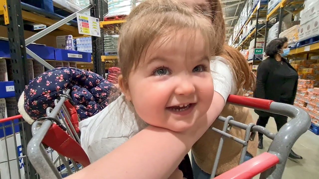 Прятки в Costco