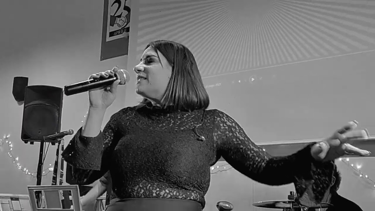 27,02,2026, centro sociale 25 aprile a Correggio con l'orchestra Luca canali voce vanessa mix 