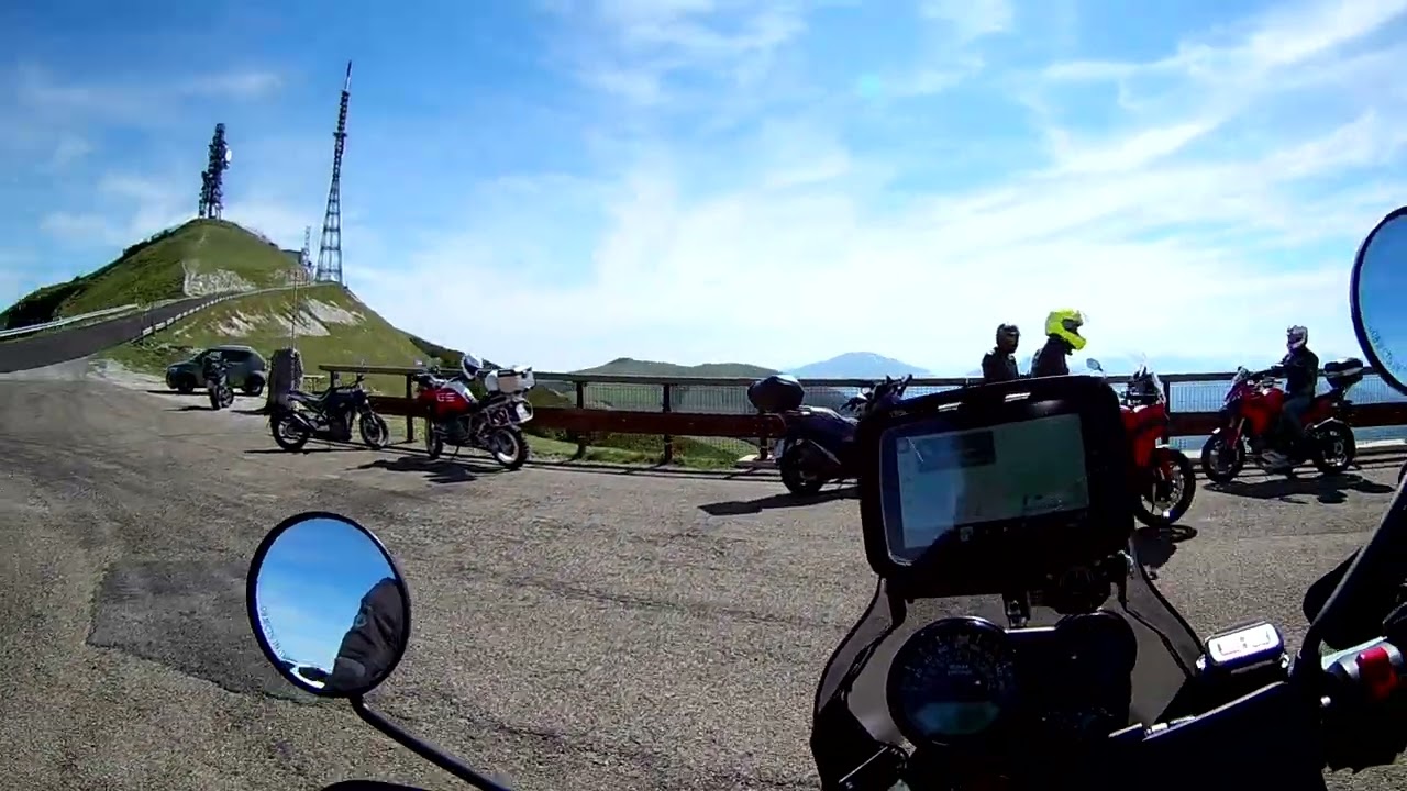 Monte Nerone con la Himalayan 411