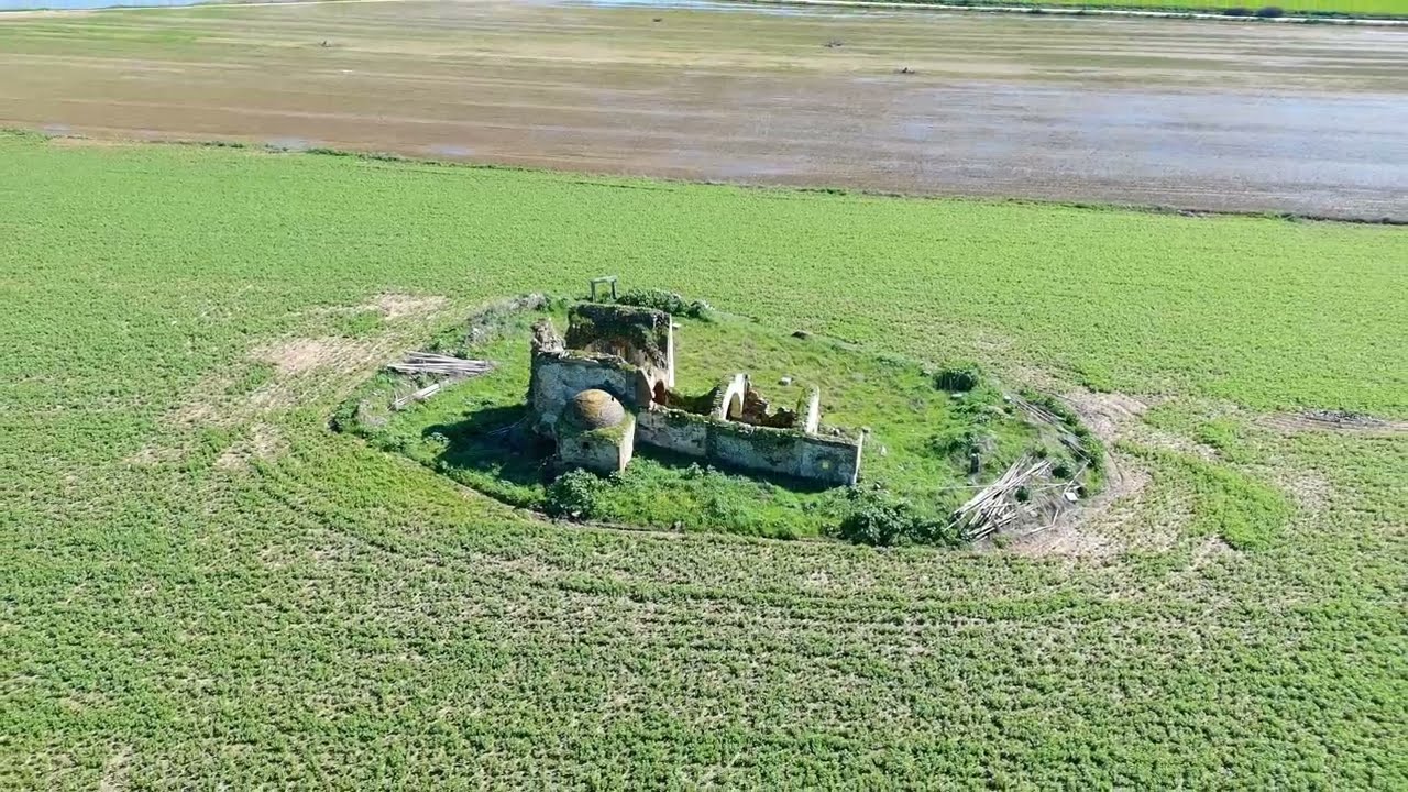 Ermita Abandonada de Santa Ana en Valverde de Mérida | Ruinas Junto al Guadiana y la Batalla de 1385