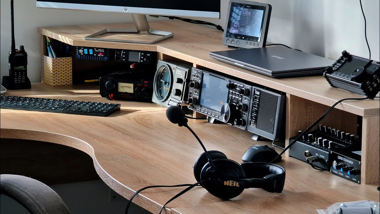 50MHz / 6M BAND - opening and contacts