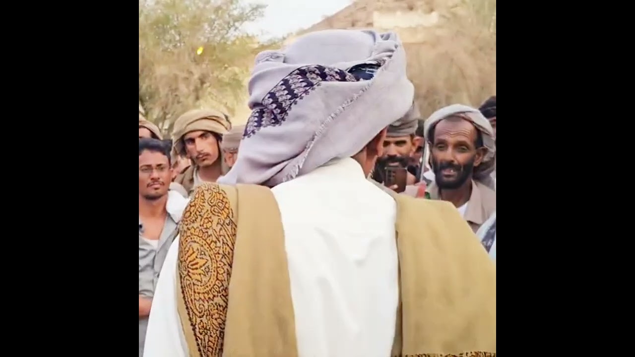 زامل حضرمي بحضور نخبه من الشعراء 