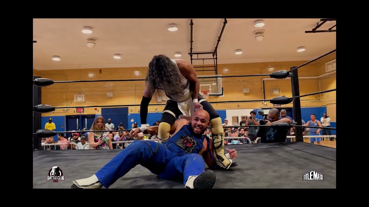 PRINCE AHMED VS DEZMOND COLE 