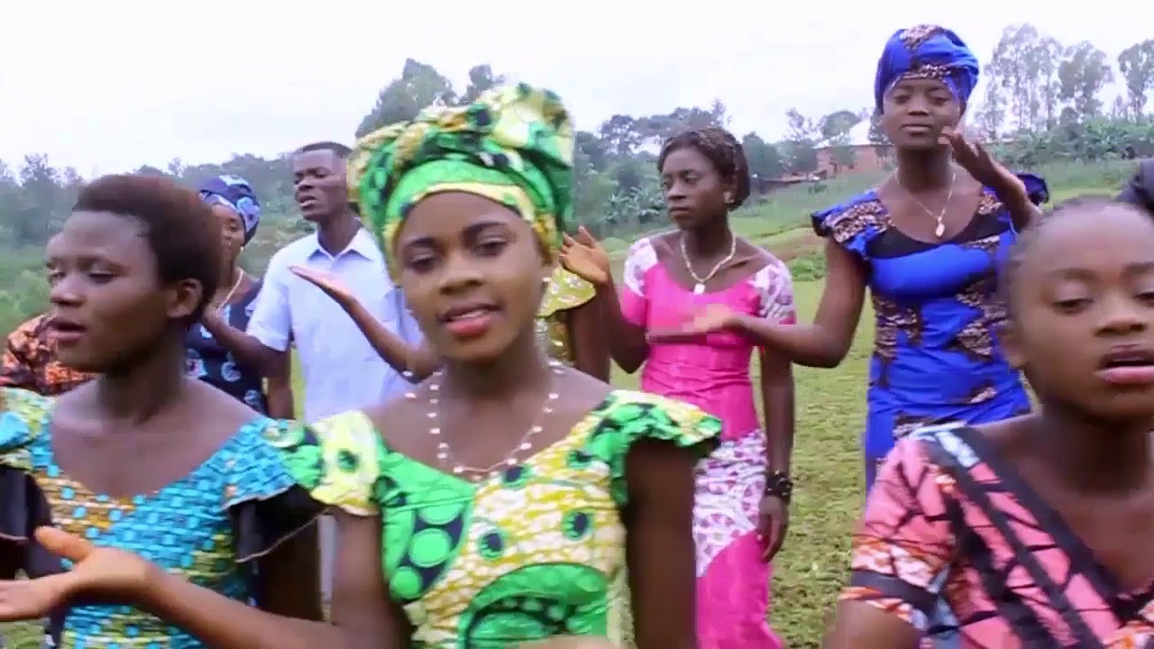 Mtakatifu Cécilia by Kwaya ya mtakatifu Cécilia kinama gasorwe