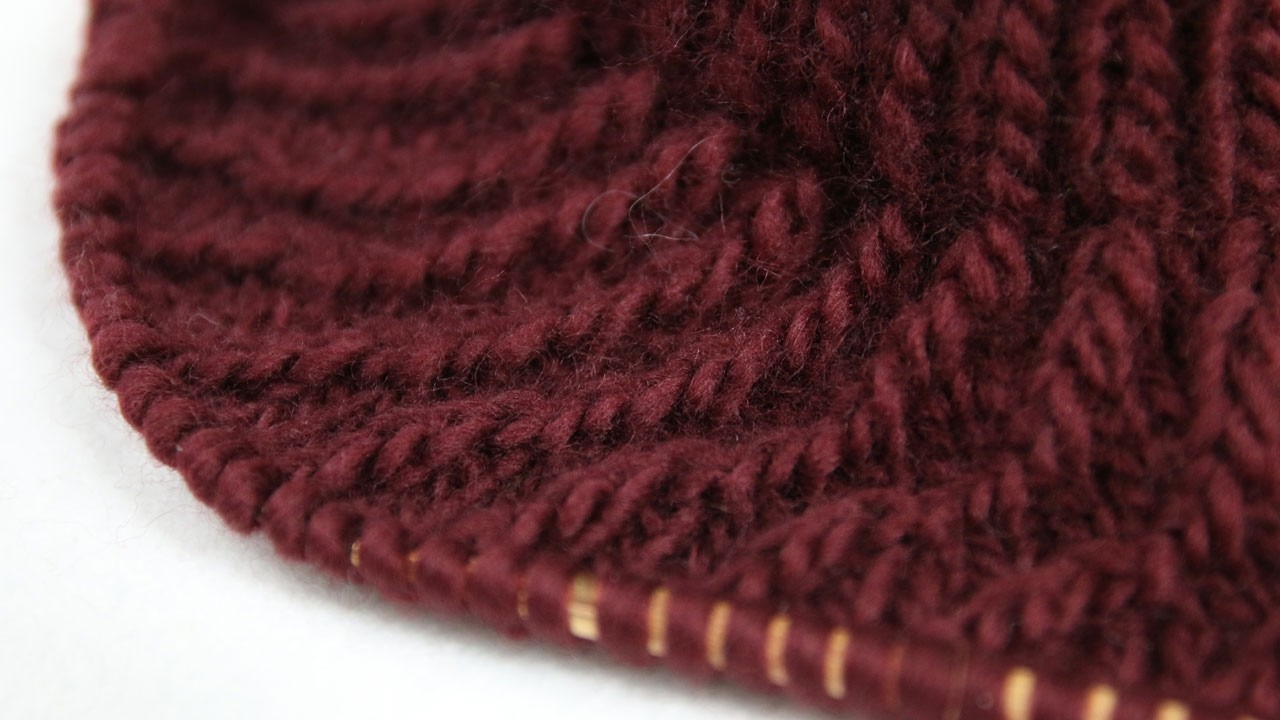 Downward Spirally &ndash; Small Cable Stitch Tutorial