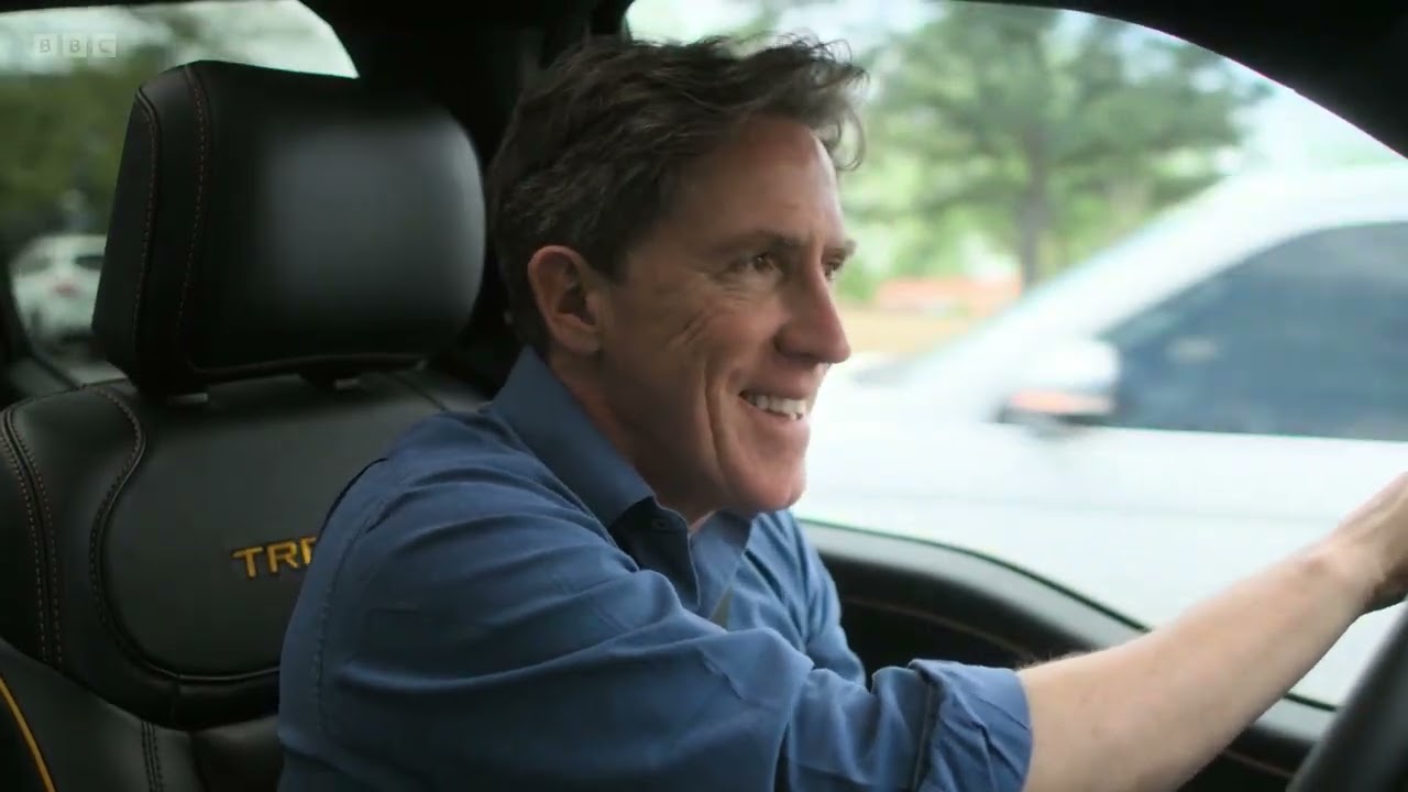 Rob Brydon - Elvis fan !