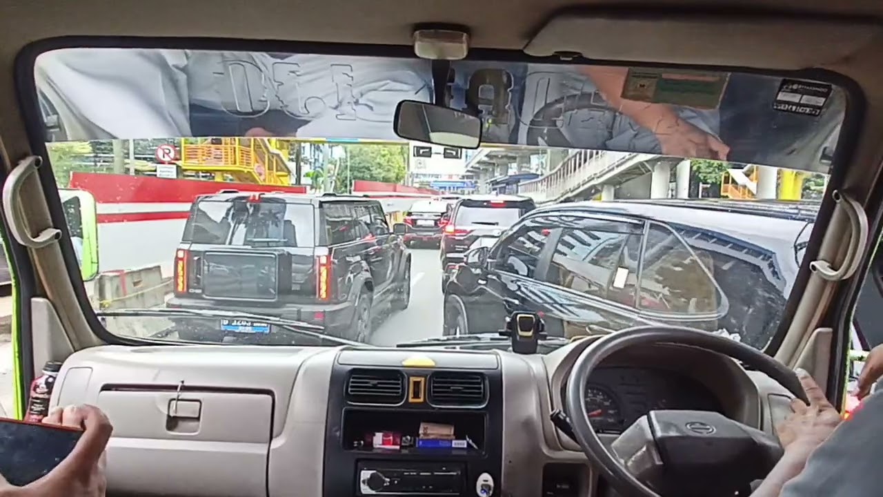 Waduh,, kejebak Macet Di jalan Setia Budi #trending @Elyef01 
